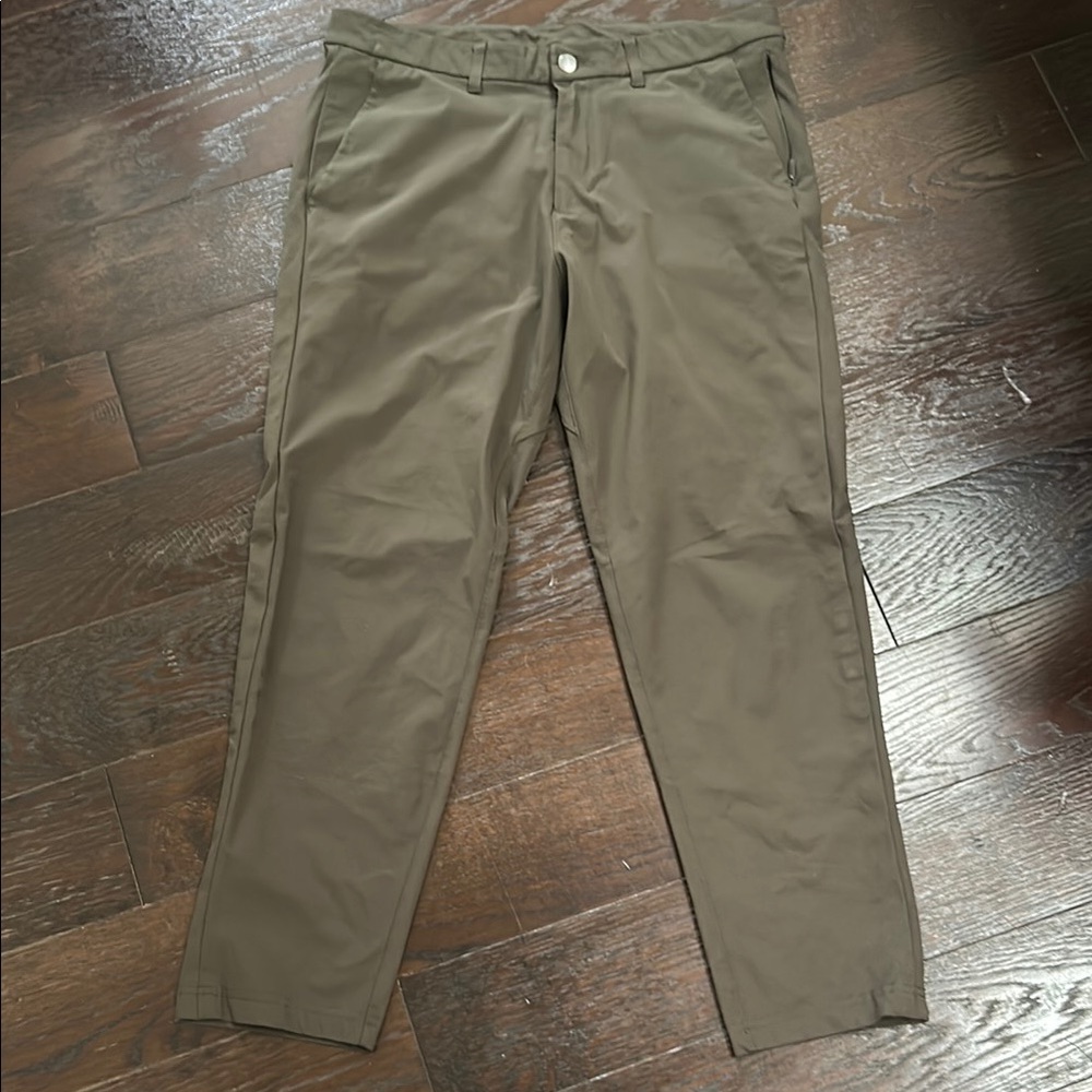 Men's army green lululemon chino pants